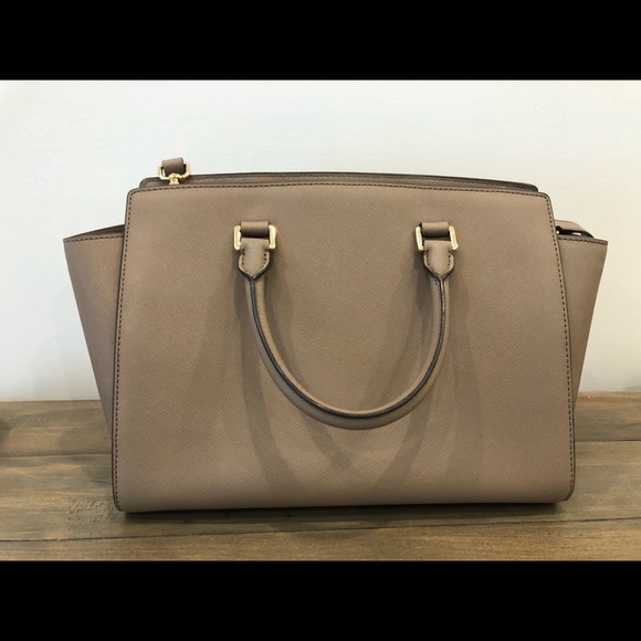 Michael Kors Satchel - Picture 2 of 4